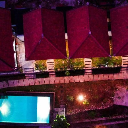 Kampuak Cottages Sakti Ngoại thất bức ảnh